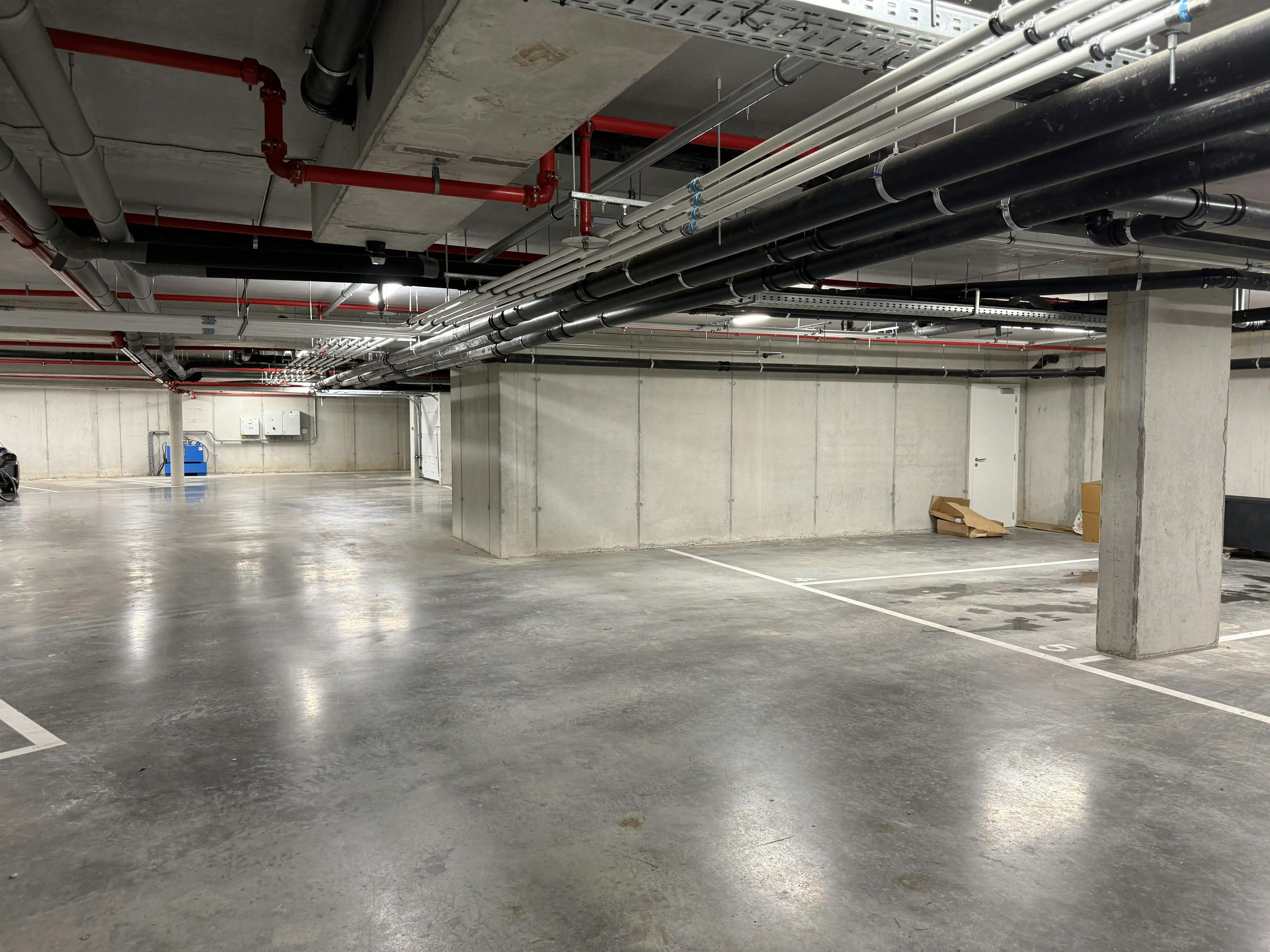 Ondergrondse staanplaats te koop nabij centrum Waregem foto 3