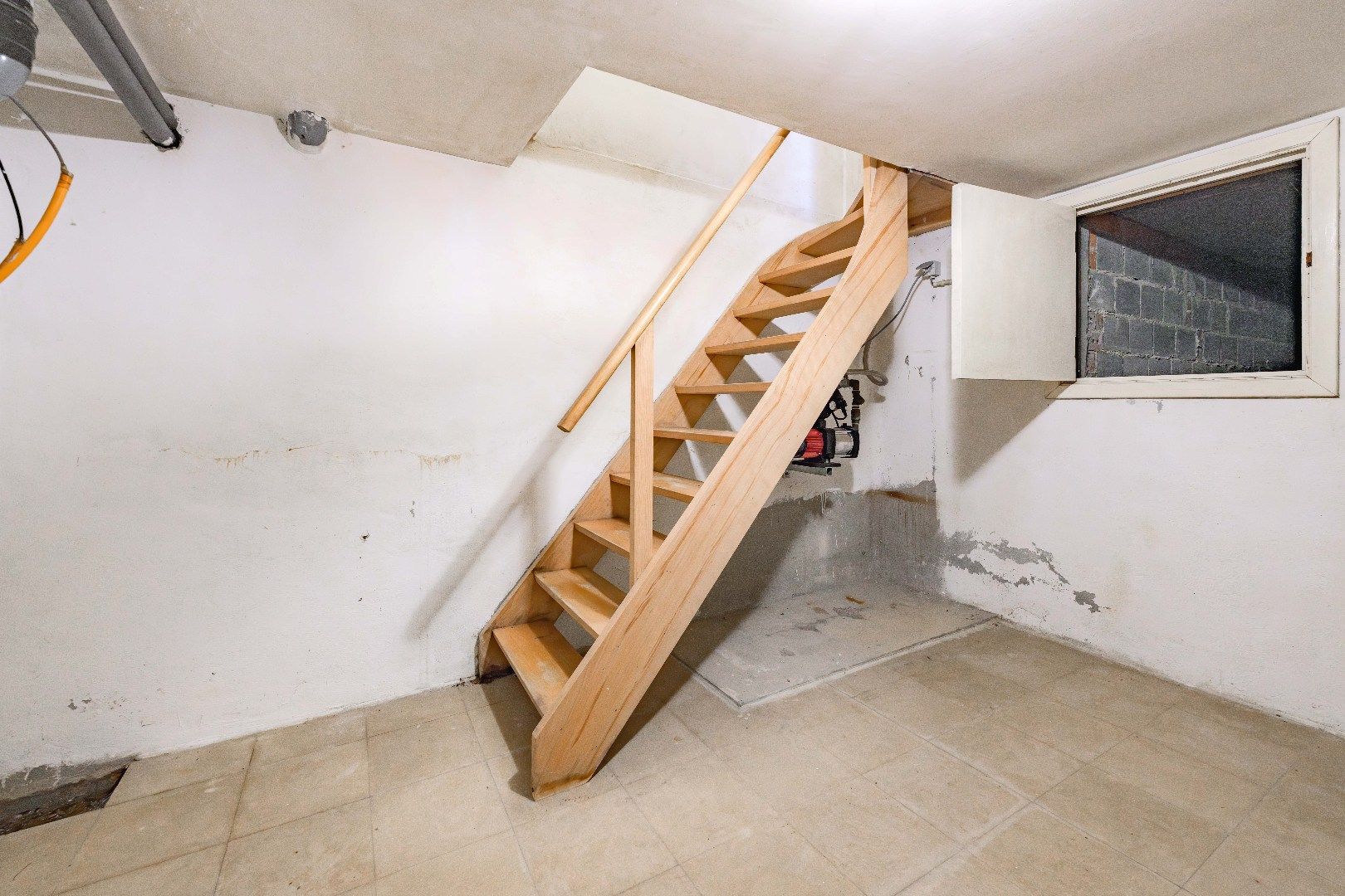 PERFECT GELEGEN ALLEENSTAANDE VILLA MET TUIN EN GARAGE OP 1.032 m² foto 12