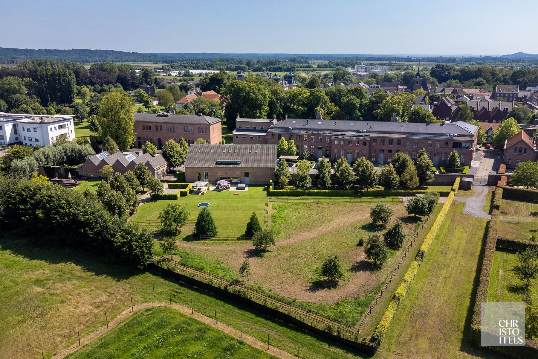 Historisch waardevol koetshuis uit 1904 door Architect B. Lens omgetoverd tot een sfeervolle eigentijdse villa! foto 41