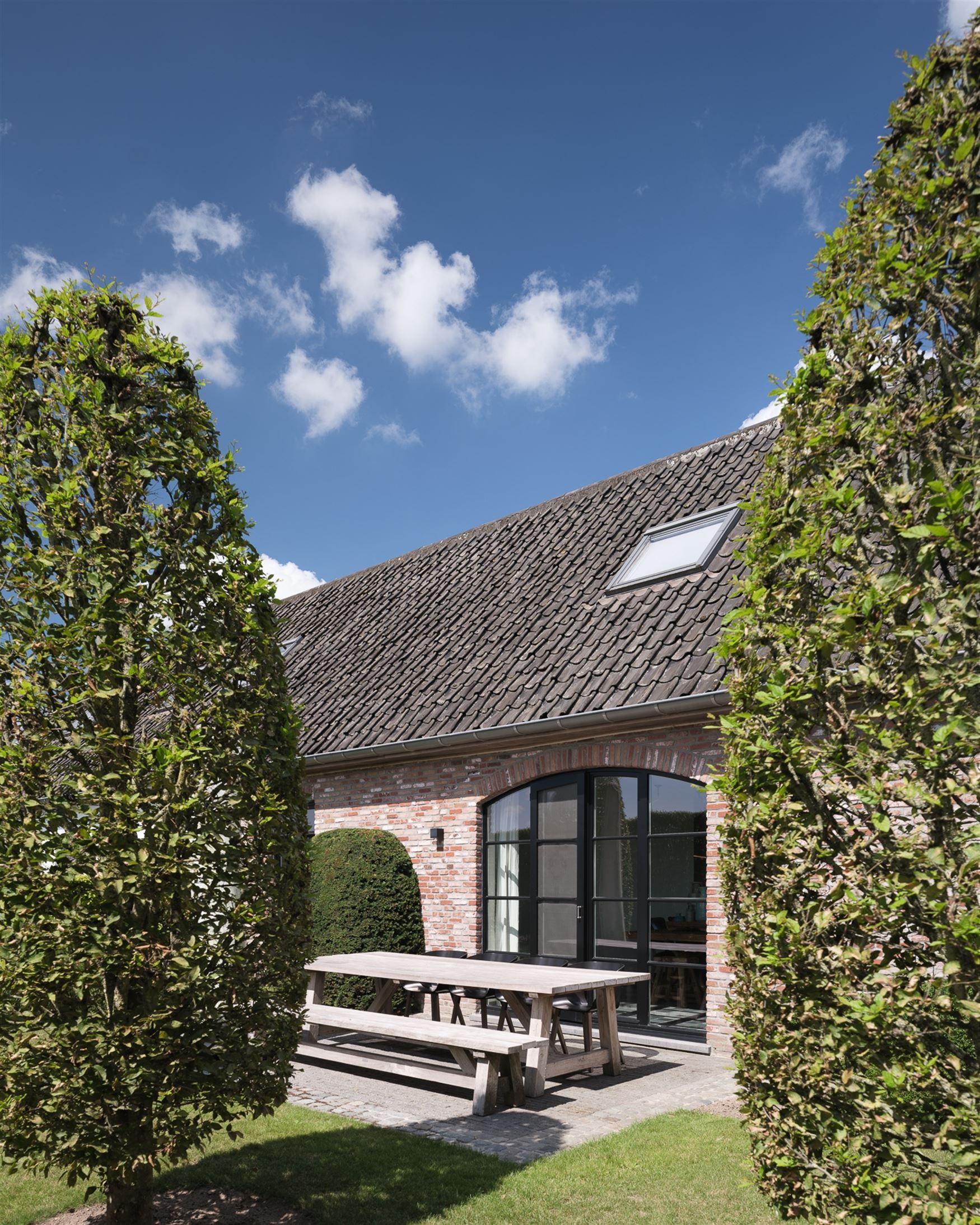 Karaktervolle hoeve met stijl en privacy foto 4