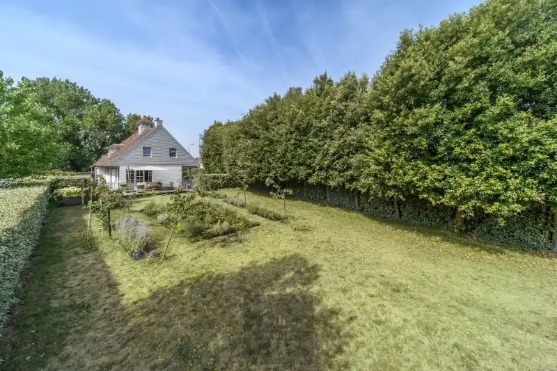 Charmante Mi Casa-villa op 1271m² op slechts 400 meter van zee. foto 37