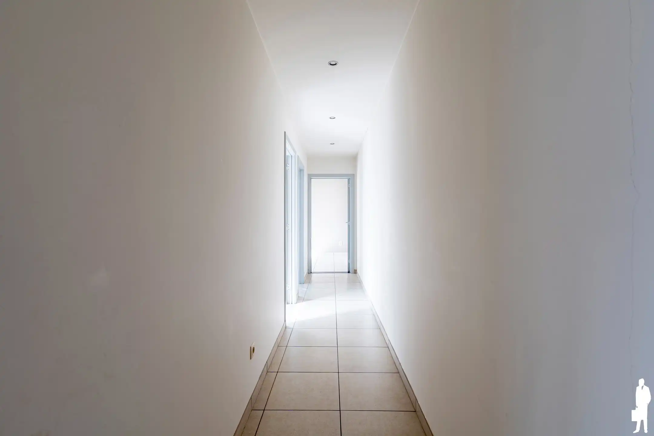 Ruime woning met magazijn op gunstige locatie in Ranst foto 7