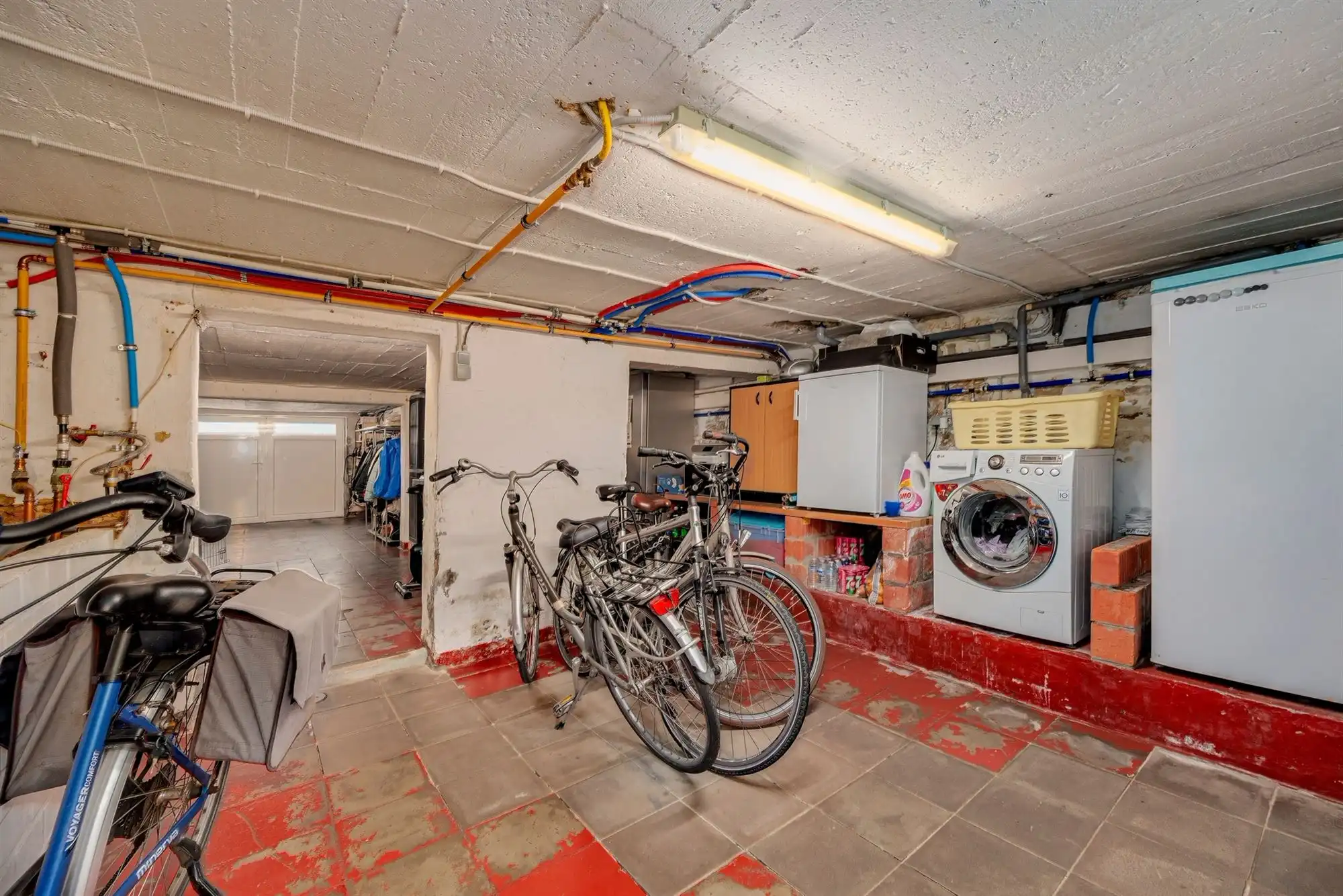 Leuke instapklare woning met 3 slk, garage  en een zonnige tuin foto 21