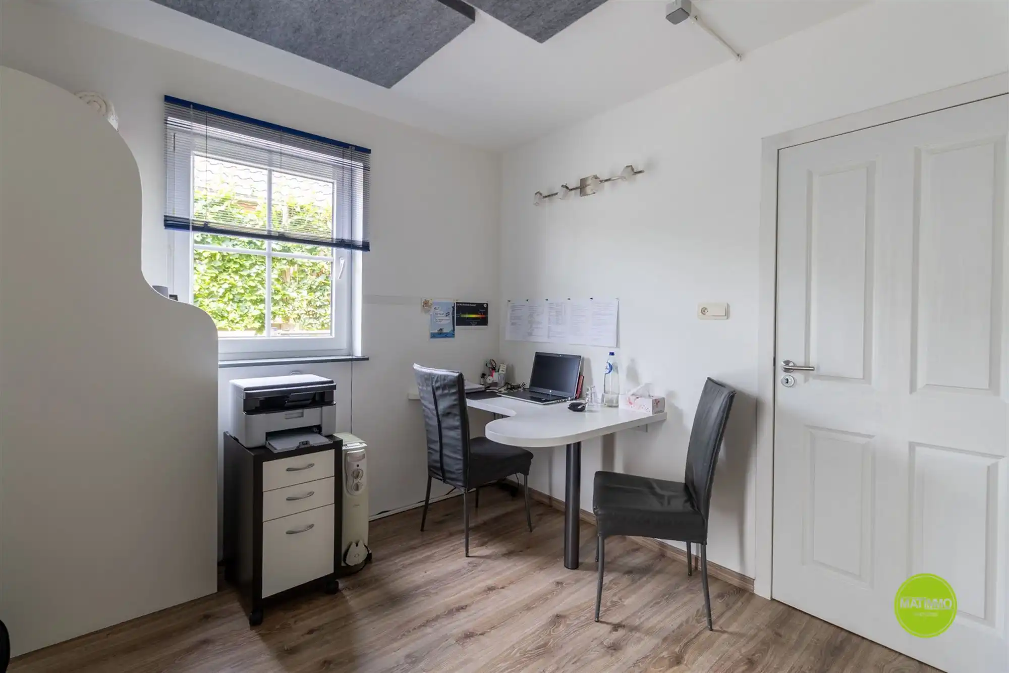 Instapklare vrijstaande woning met praktijkruimte foto 11