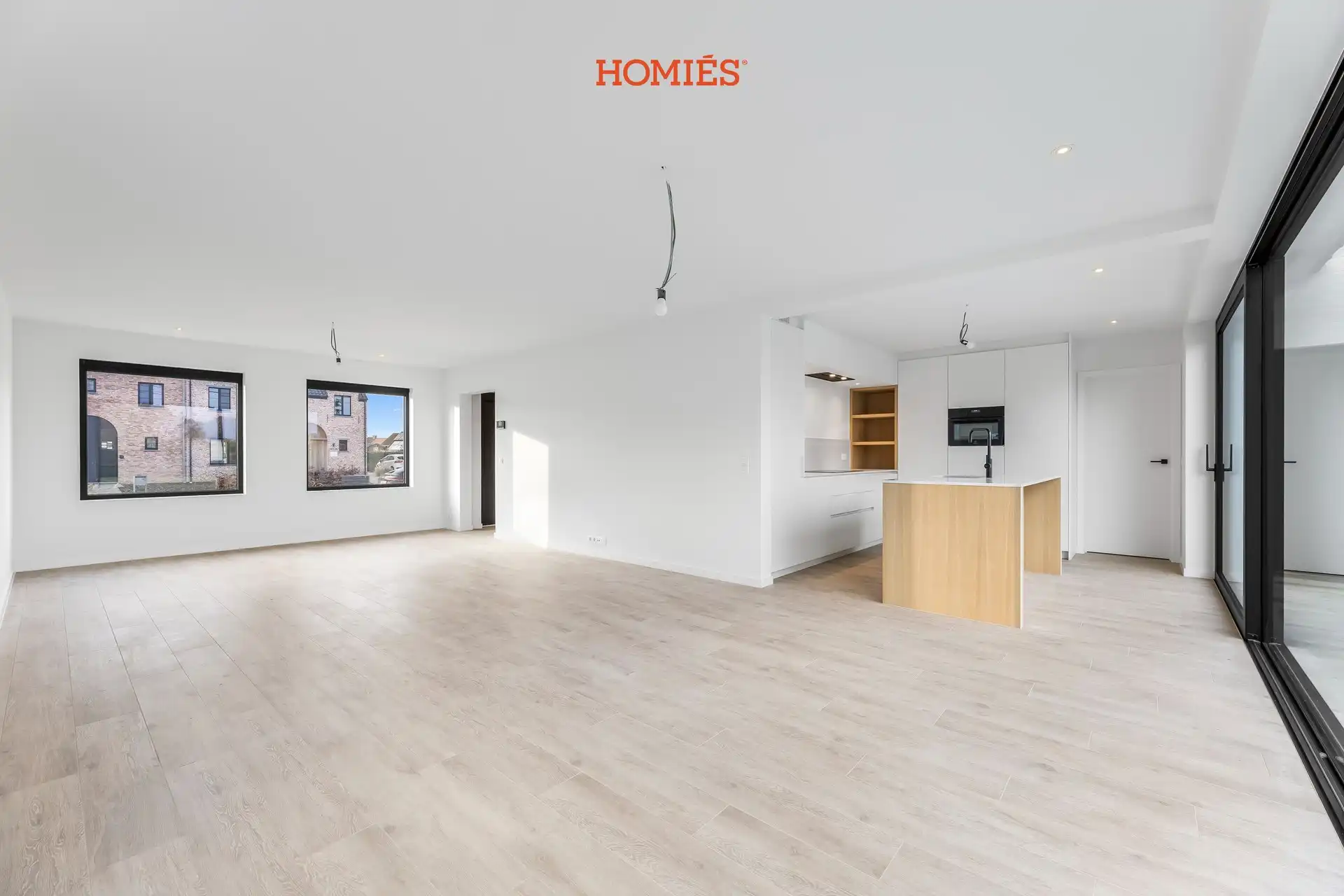 Volledig gerenoveerde woning met 4 slaapkamers foto 4