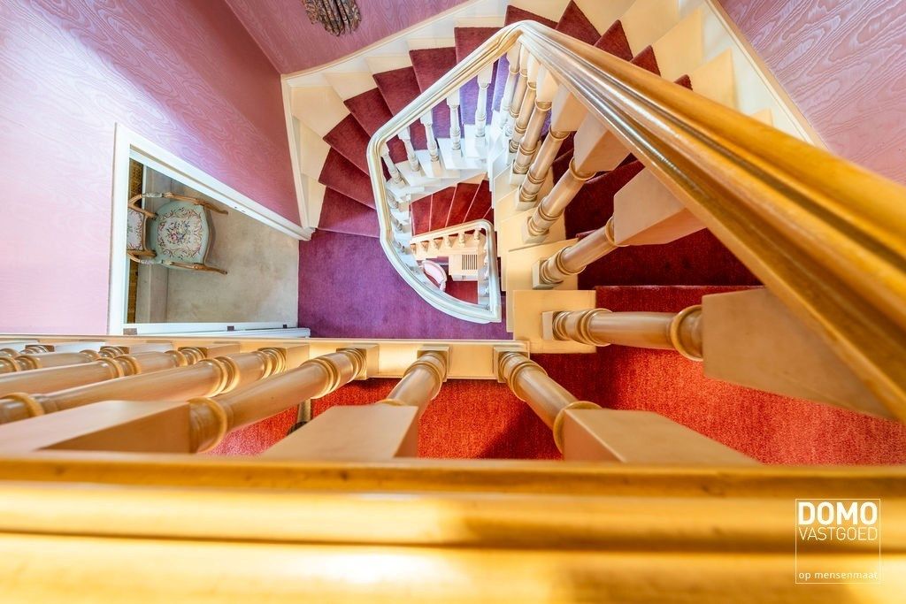 Karaktervolle woning - ruim, zonnig en centraal gelegen. Begint jouw nieuwe thuis hier? foto 18