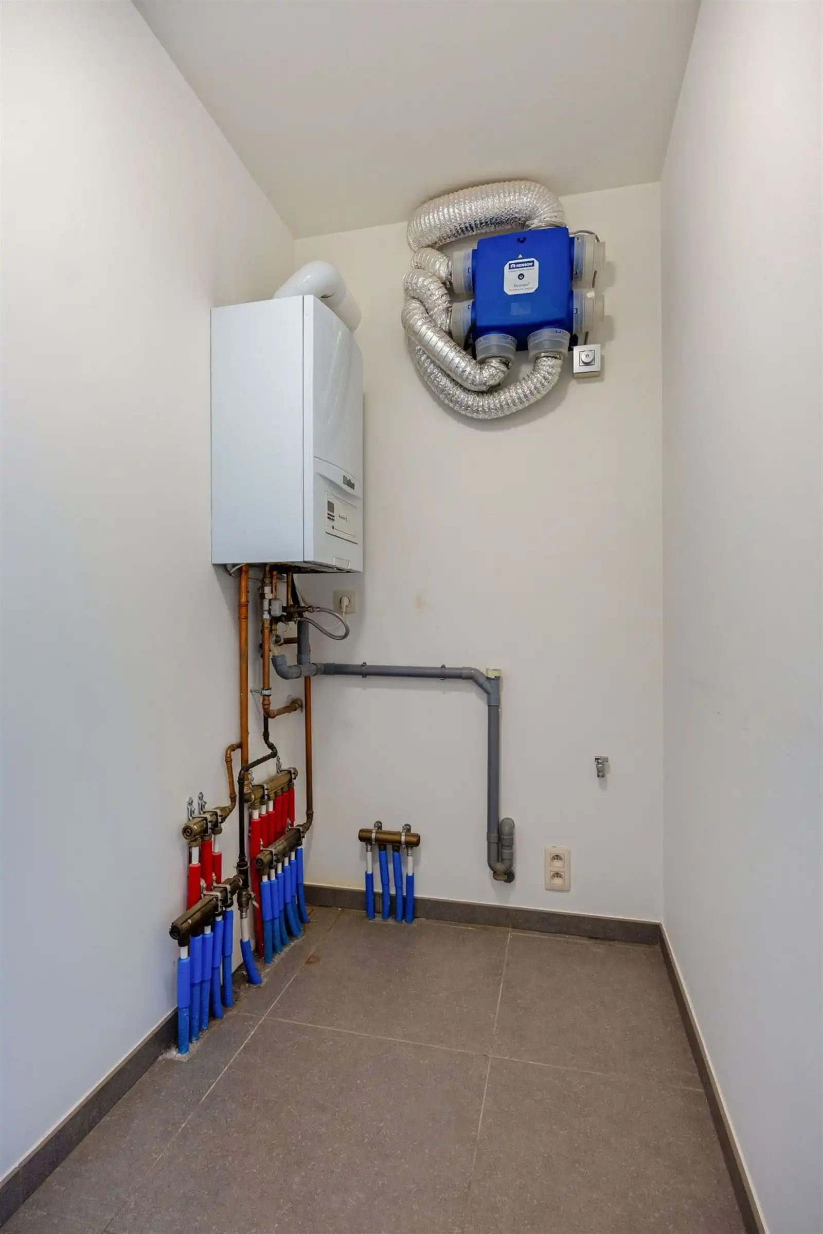 Duplex appartement te koop met 2 slaapkamers foto 11