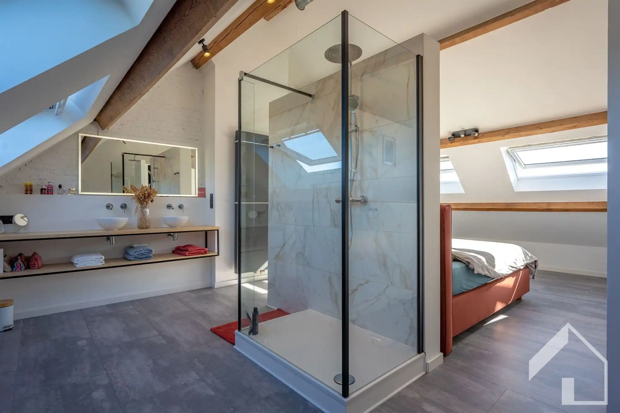 Leuke gezinswoning met tuin en 3 ruime slaapkamers foto 14