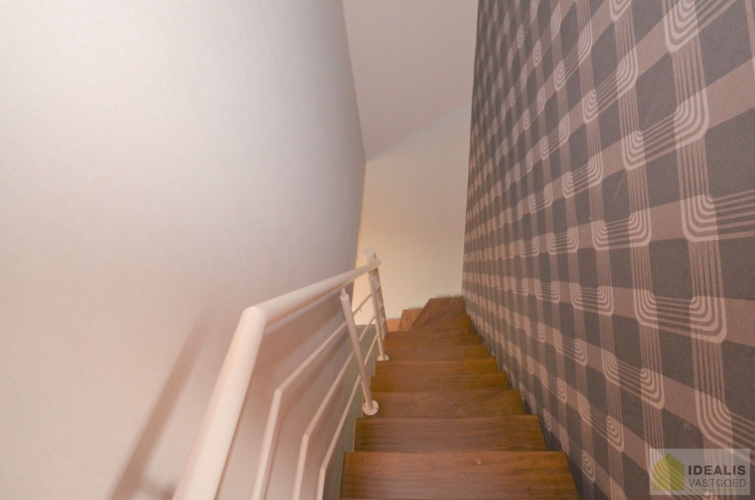 Idealis Vastgoed – Ruim duplexappartement met 4 slaapkamers in Genk op wandelafstand van Houthalen-Oost foto 20
