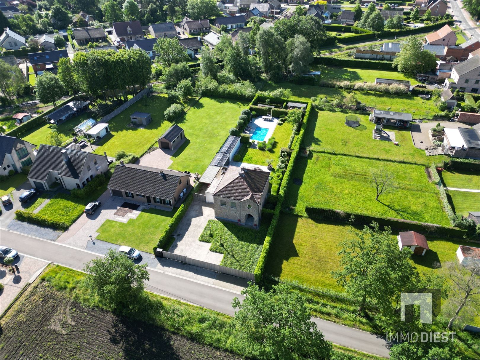 Prachtige villa met zwembad op 14a 33ca foto 5