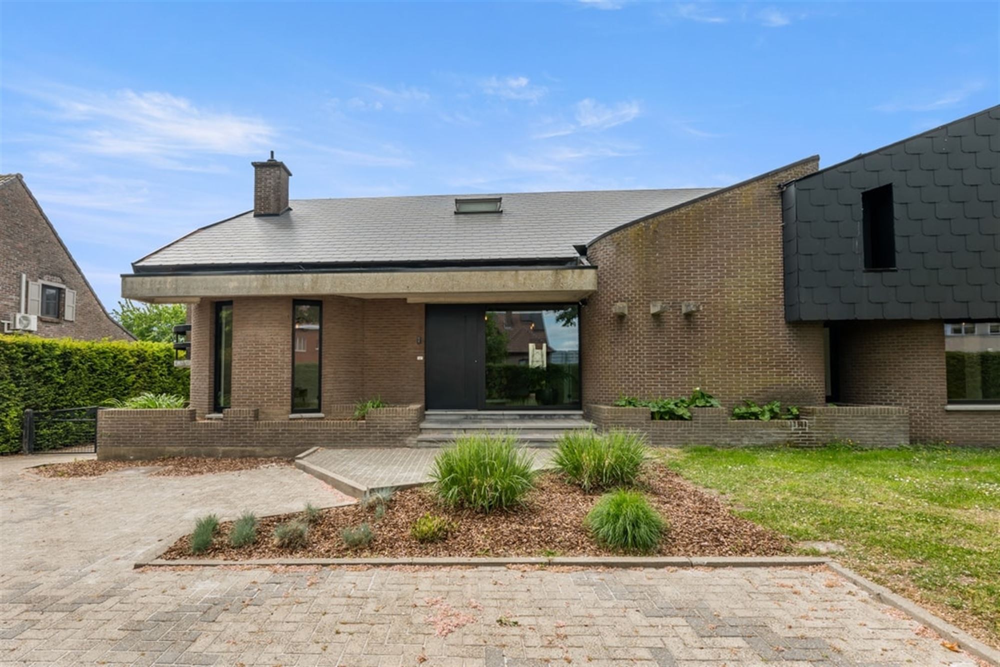 UNIEKE DESIGNWONING MET MODERNE AFWERKING EN STIJVOLLE ARCHITECTUUR foto 67