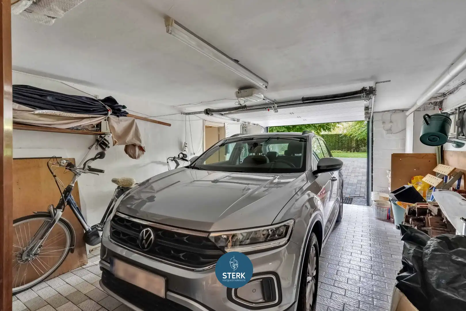 VRIJSTAANDE WONING MET EEN PRACHTIGE TUIN OP EEN GELIEFDE LOCATIE TE LANAKEN ! foto 17