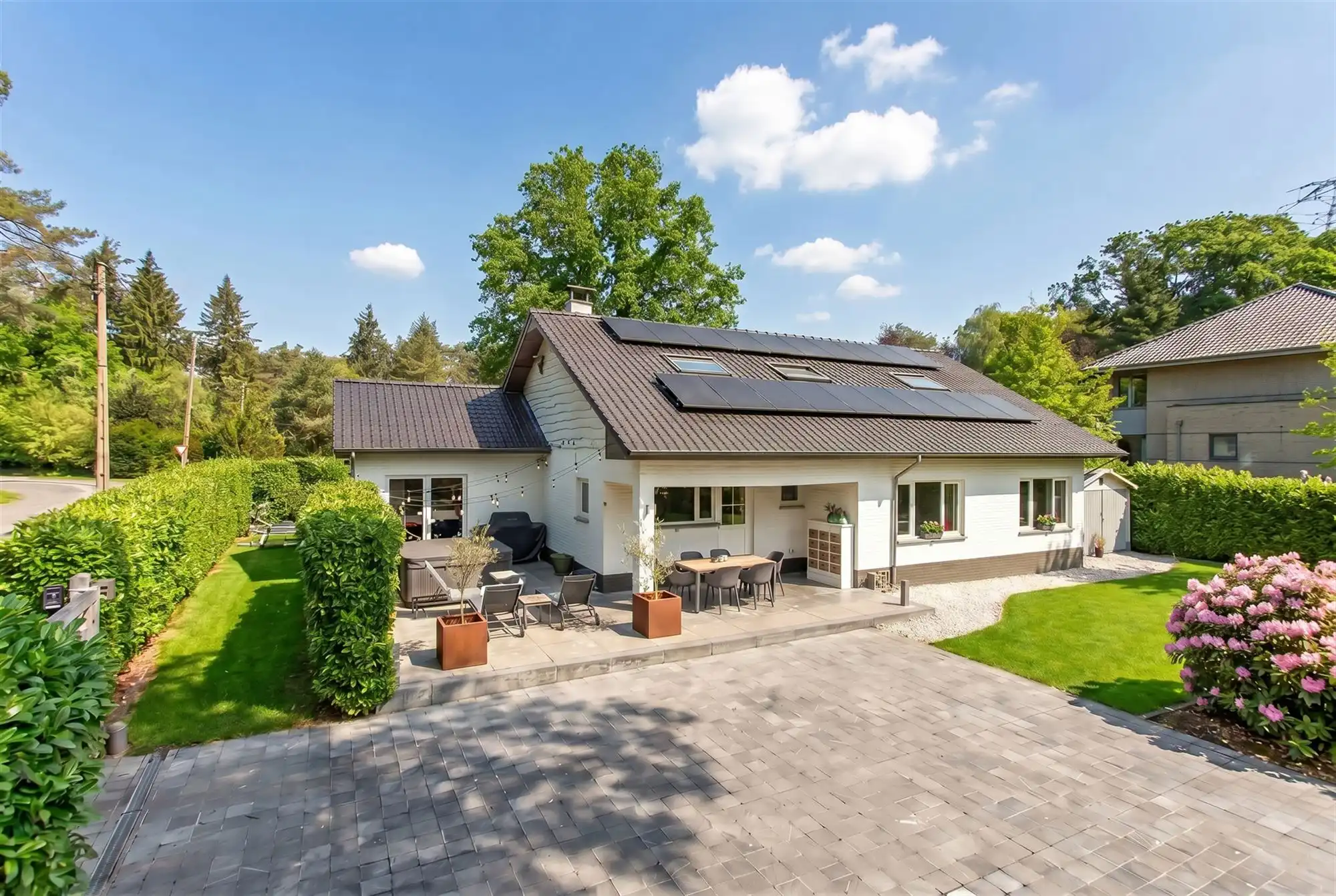 Ruime villa met zuidgerichte tuin en maximale privacy foto 2