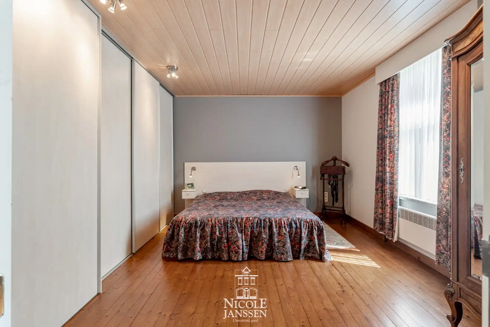 Gerenoveerde vierkantshoeve foto 15