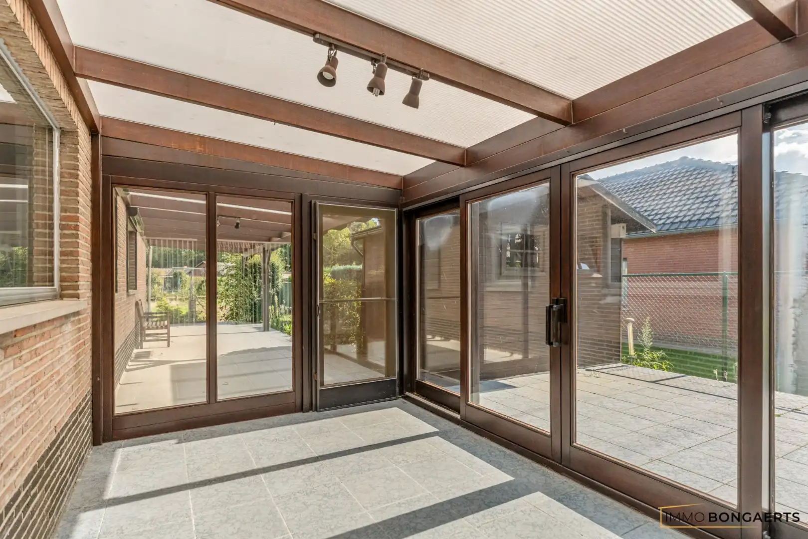 Instapklare gelijkvloerse bungalow met 3 slaapkamers foto 10