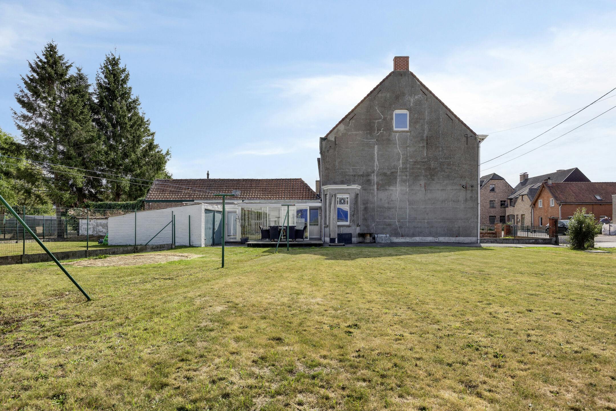 Charmante halfopen bebouwing te koop in Grammene foto 17