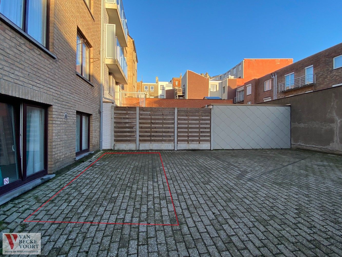 Garage te huur Middenlaan 84/S7 - 8400 Oostende