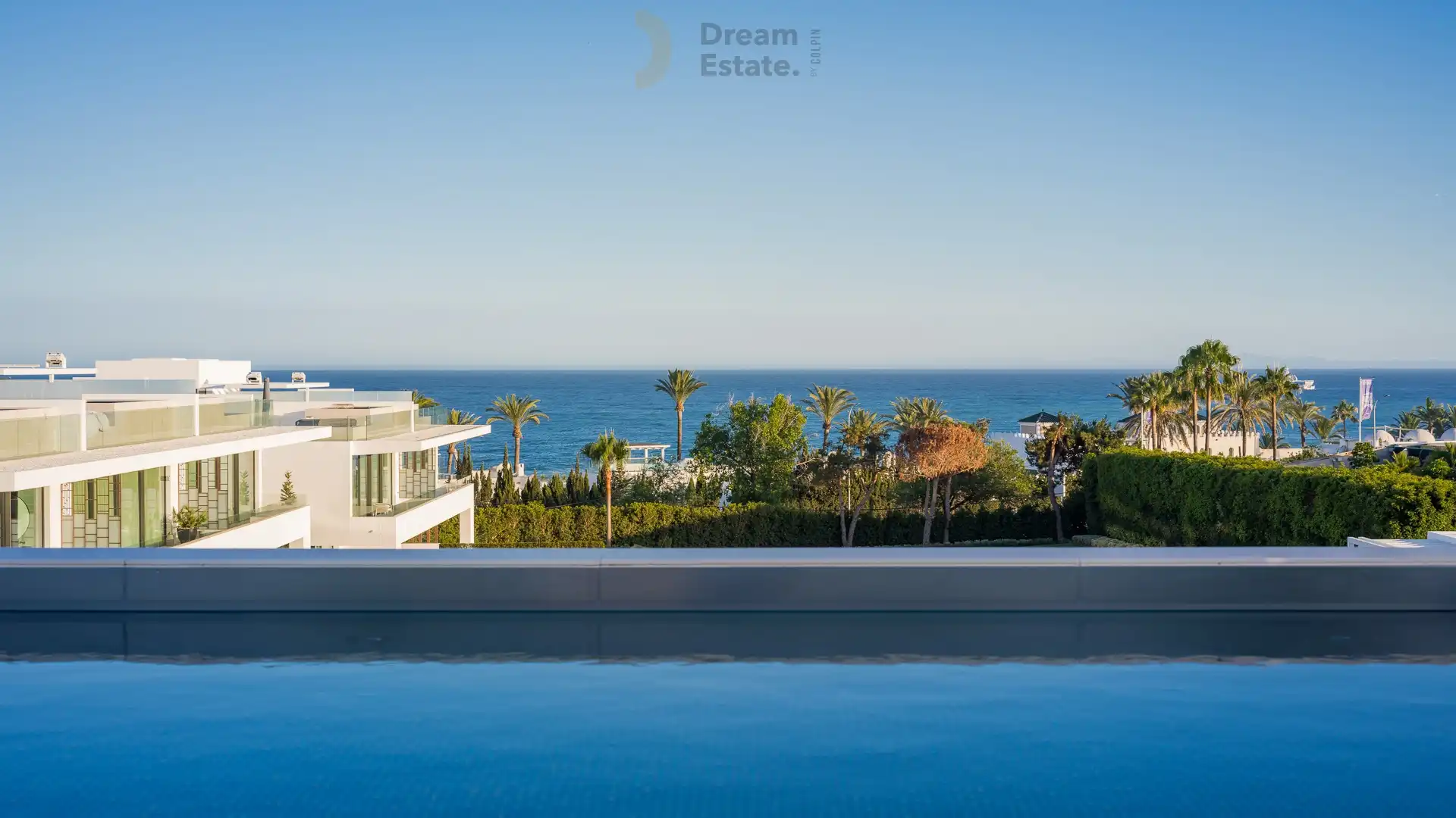 Top notch villa langs de Golden Mile met zicht op zee, Marbella. foto 10