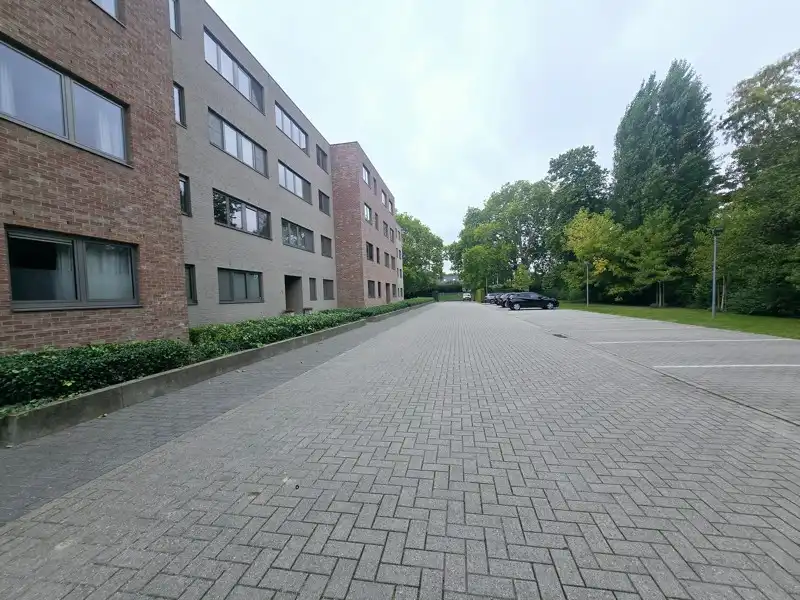 Comfortabel wonen vlakbij het centrum met eigen parking foto 16