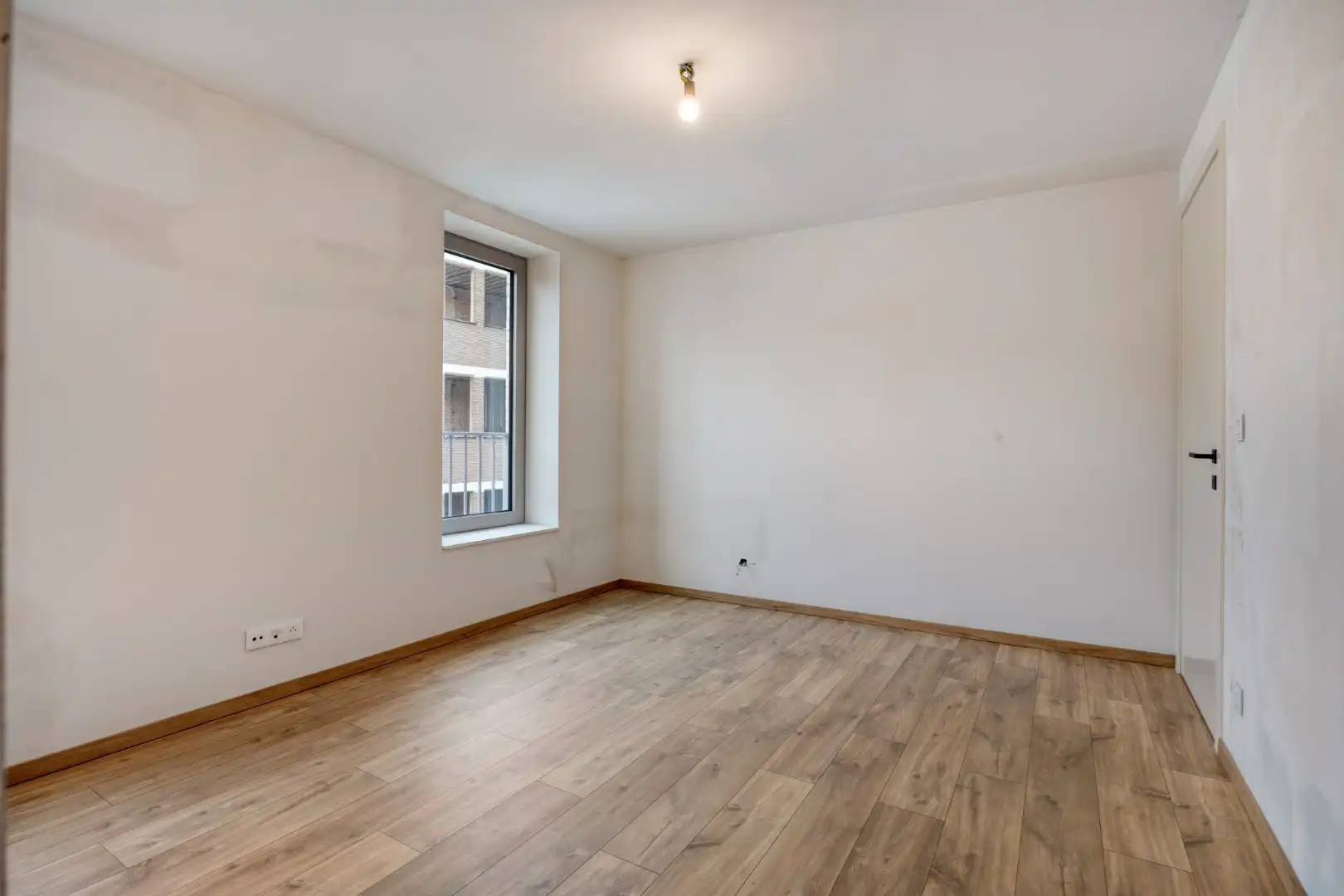 Nieuwbouwwoning met 3 slaapkamers, 3 badkamers, tuin, terras en autostaanplaats in Tienen – EPC 27 kWh/m² - bewoonbare opp. 172 m² foto 30