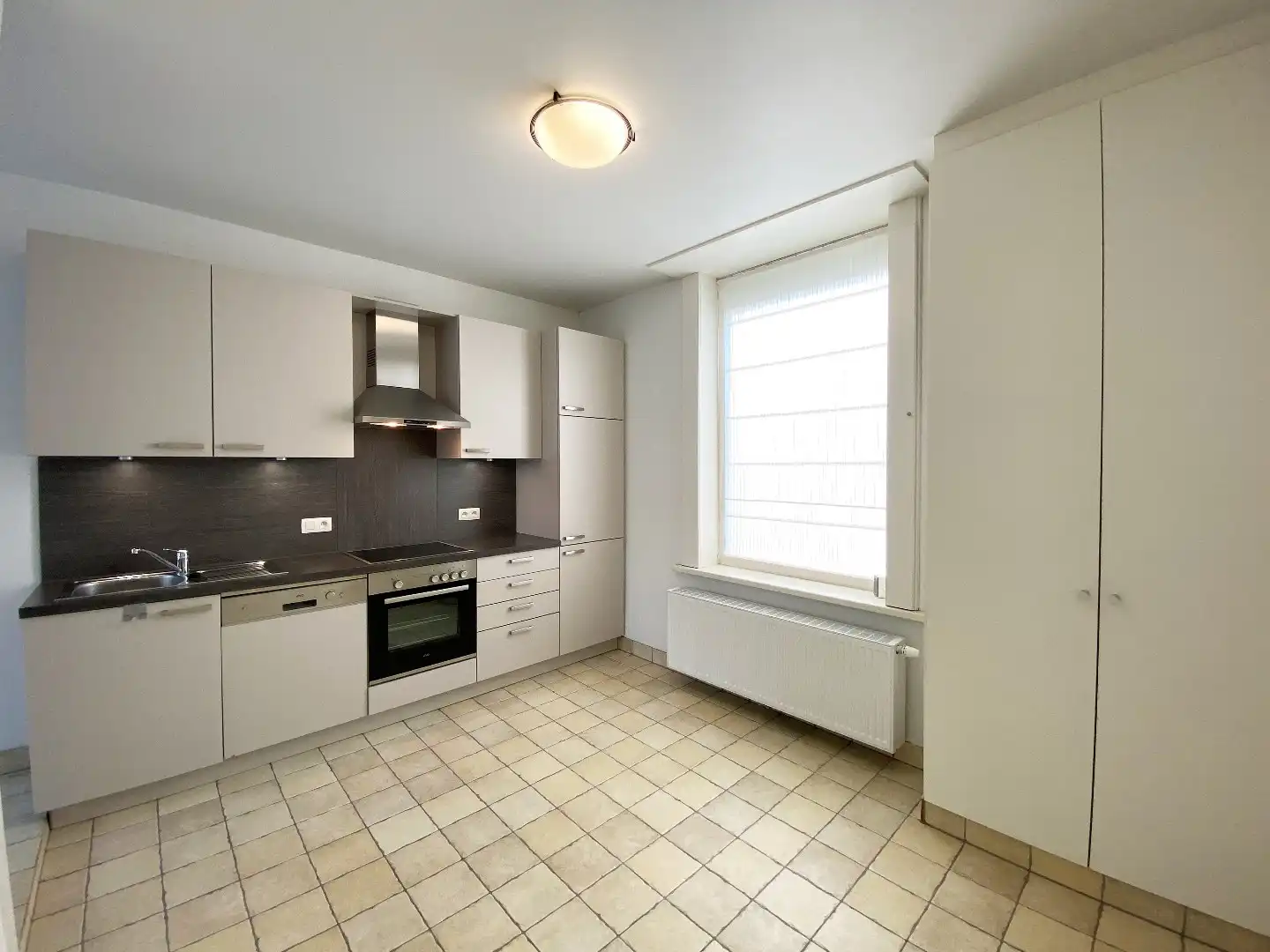 INSTAPKLARE RIJWONING MET KOER IN HARTJE IZEGEM foto 4