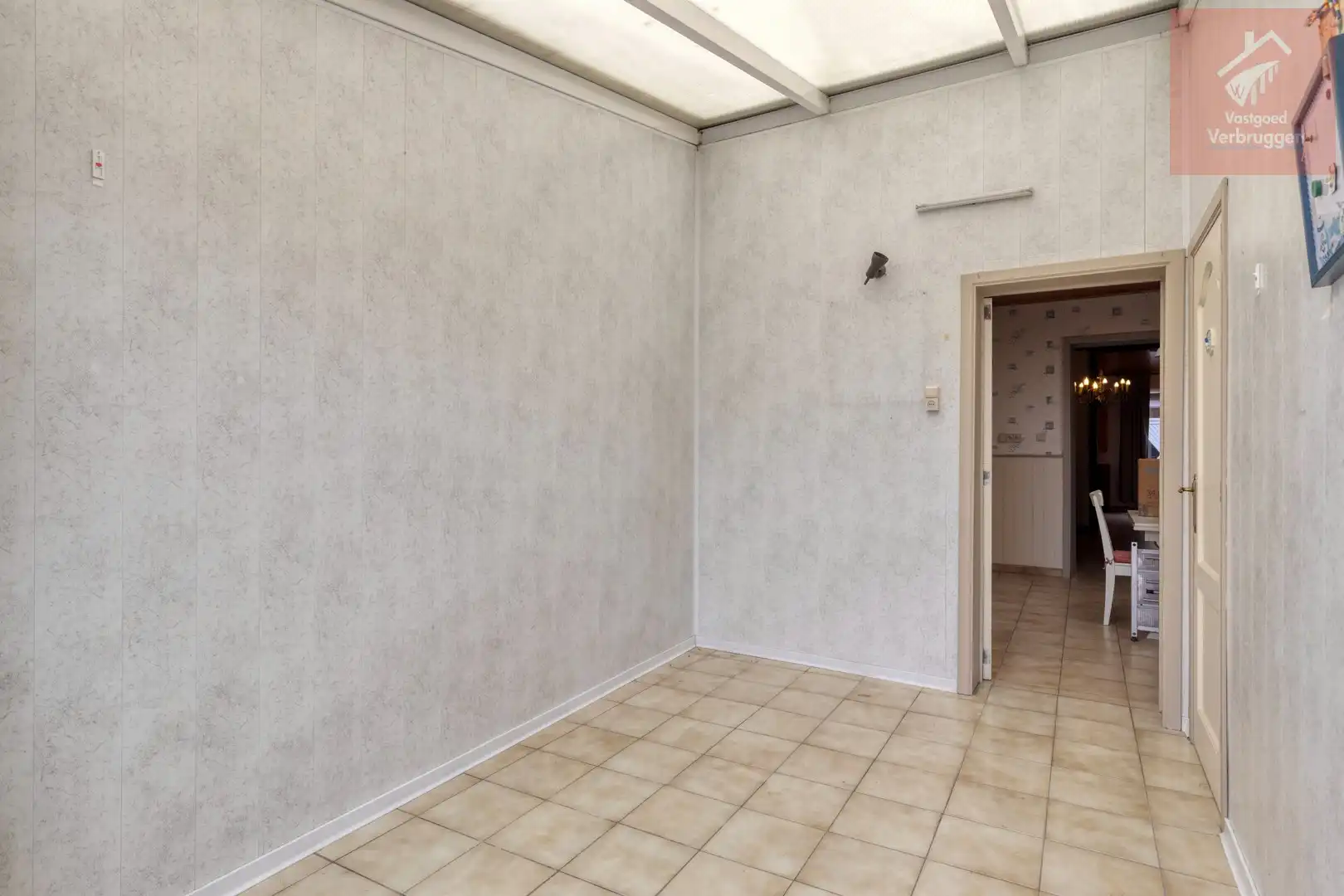 Ruime gezinswoning met 4 slaapkamers en grote tuin foto 13