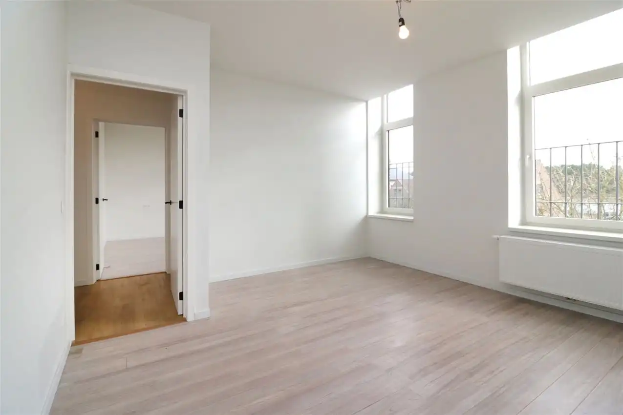 Gerenoveerde woning met 4 slpk, tuin, garage foto 22