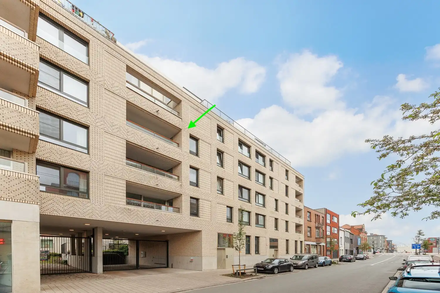 Recent 1-slaapkamer appartement met terras vlakbij Park Spoor Noord foto 2