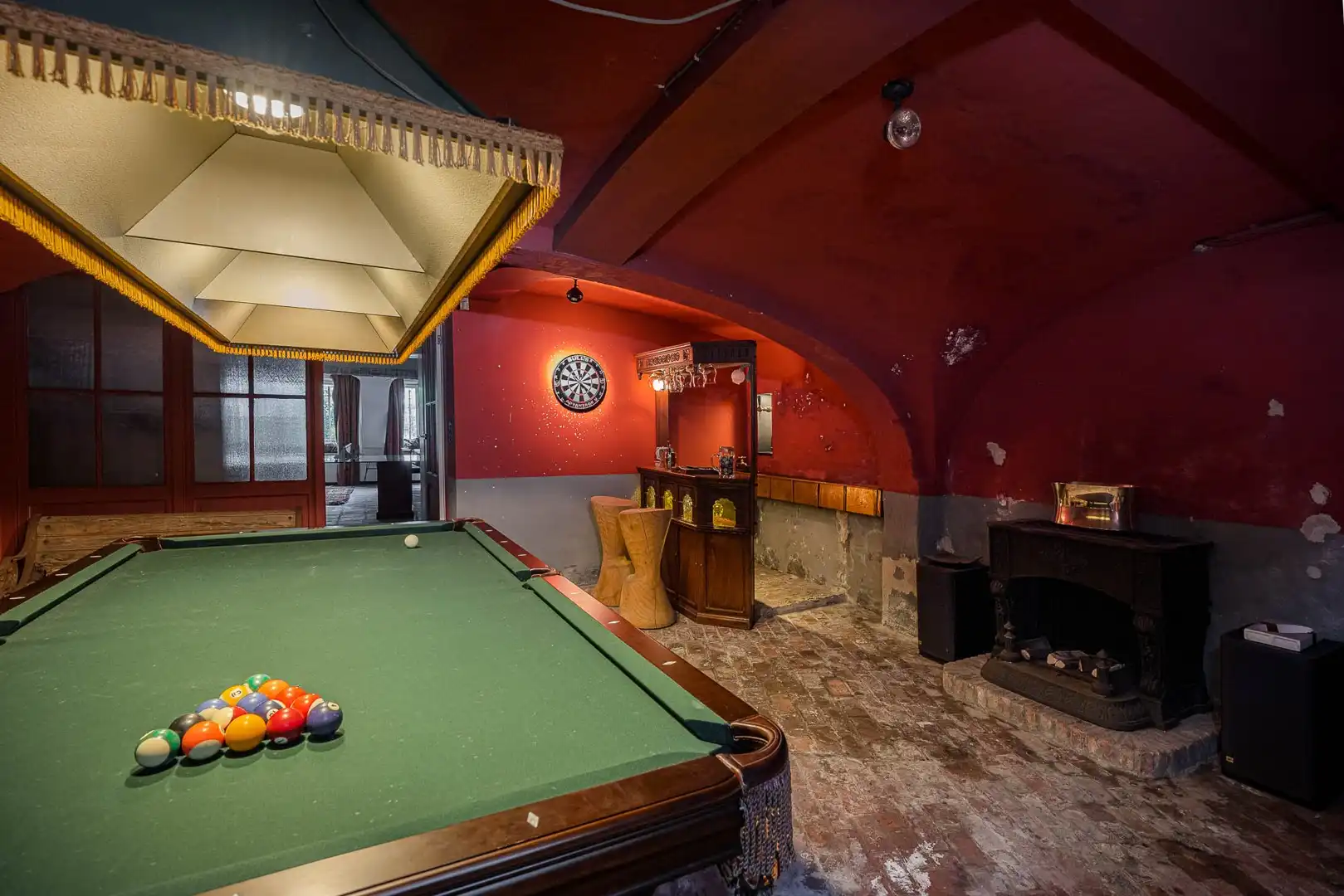 Monumentaal herenhuis aan de Brugse Reien foto 39