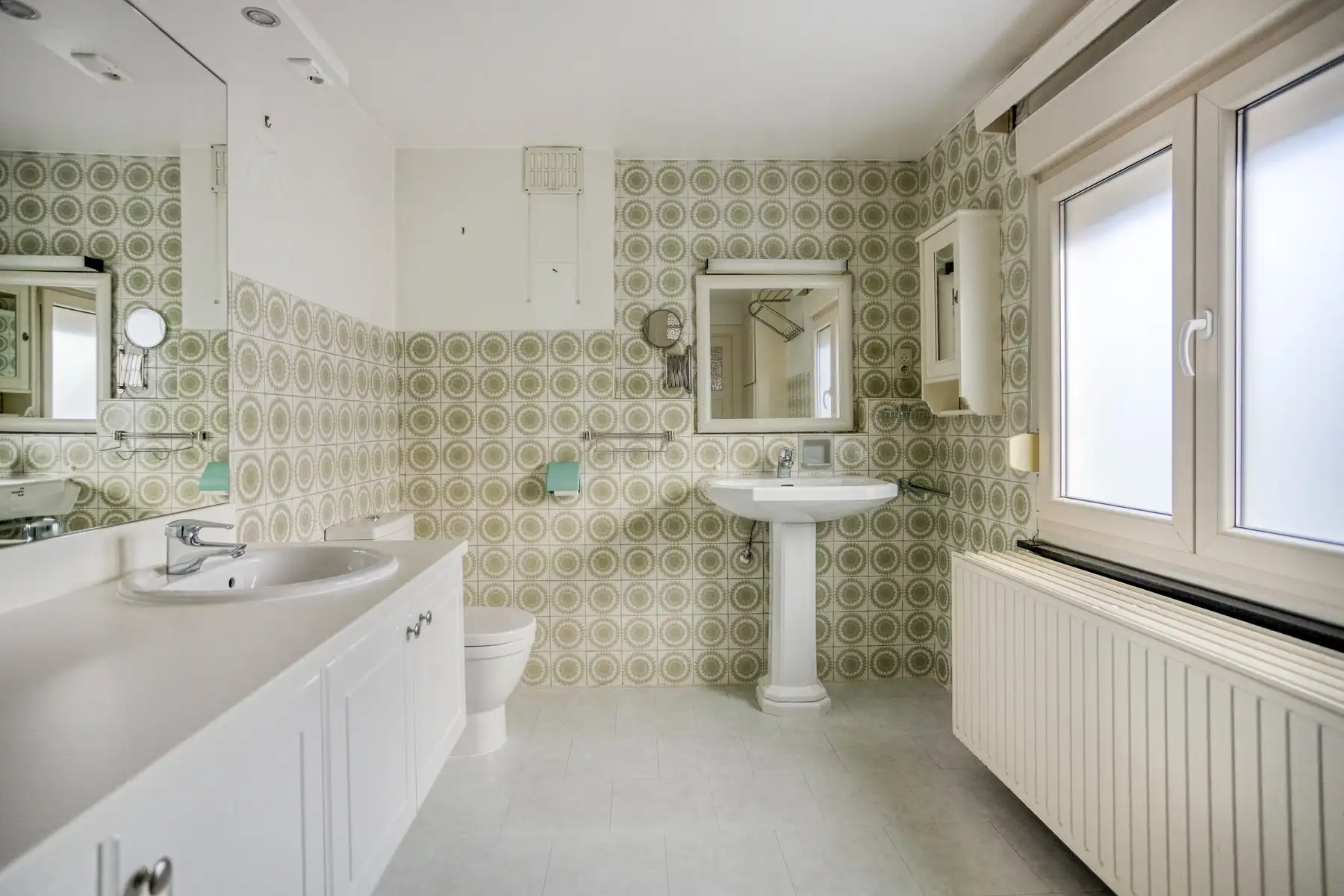 Karaktervol ruim herenhuis in het stadscentrum van Tongeren foto 16