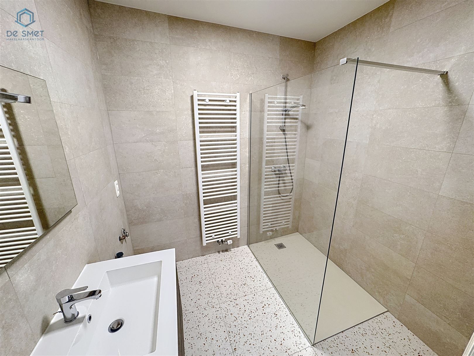 Te Huur: Gerenoveerd 2-slaapkamerappartement op toplocatie in Geraardsbergen! foto 9