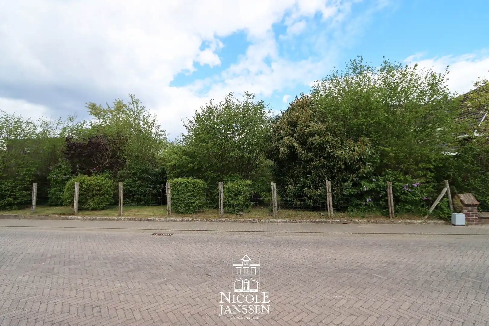 Perceel bouwgrond foto 2