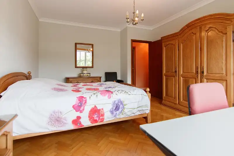 AUTHENTIEKE VILLA IN RESIDENTIËLE OMGEVING, KARAKTERVOL WONEN AAN DE STADSRAND foto 13