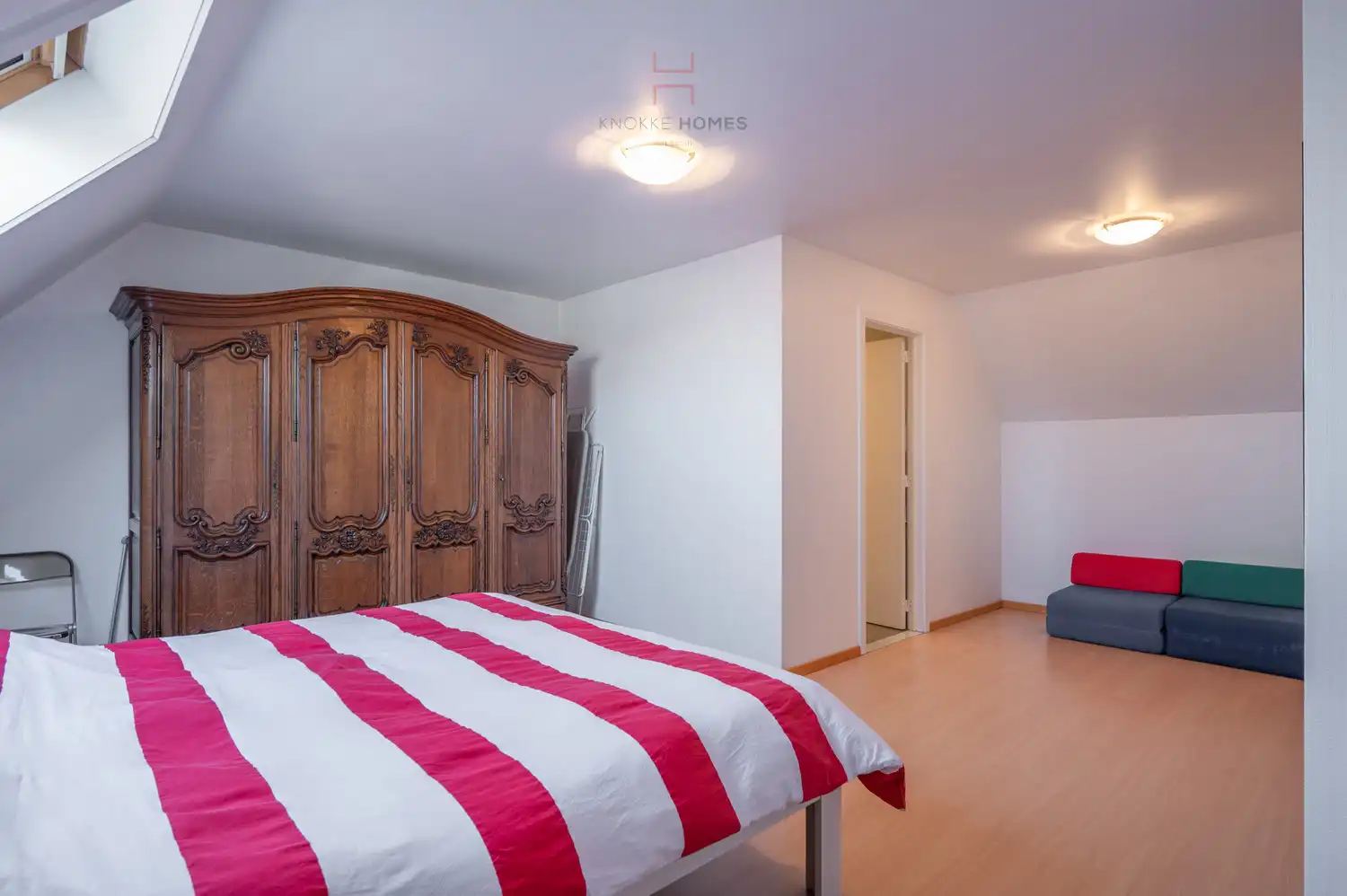 Licht en ruim duplexappartement met zonovergoten terras in Heist foto 28