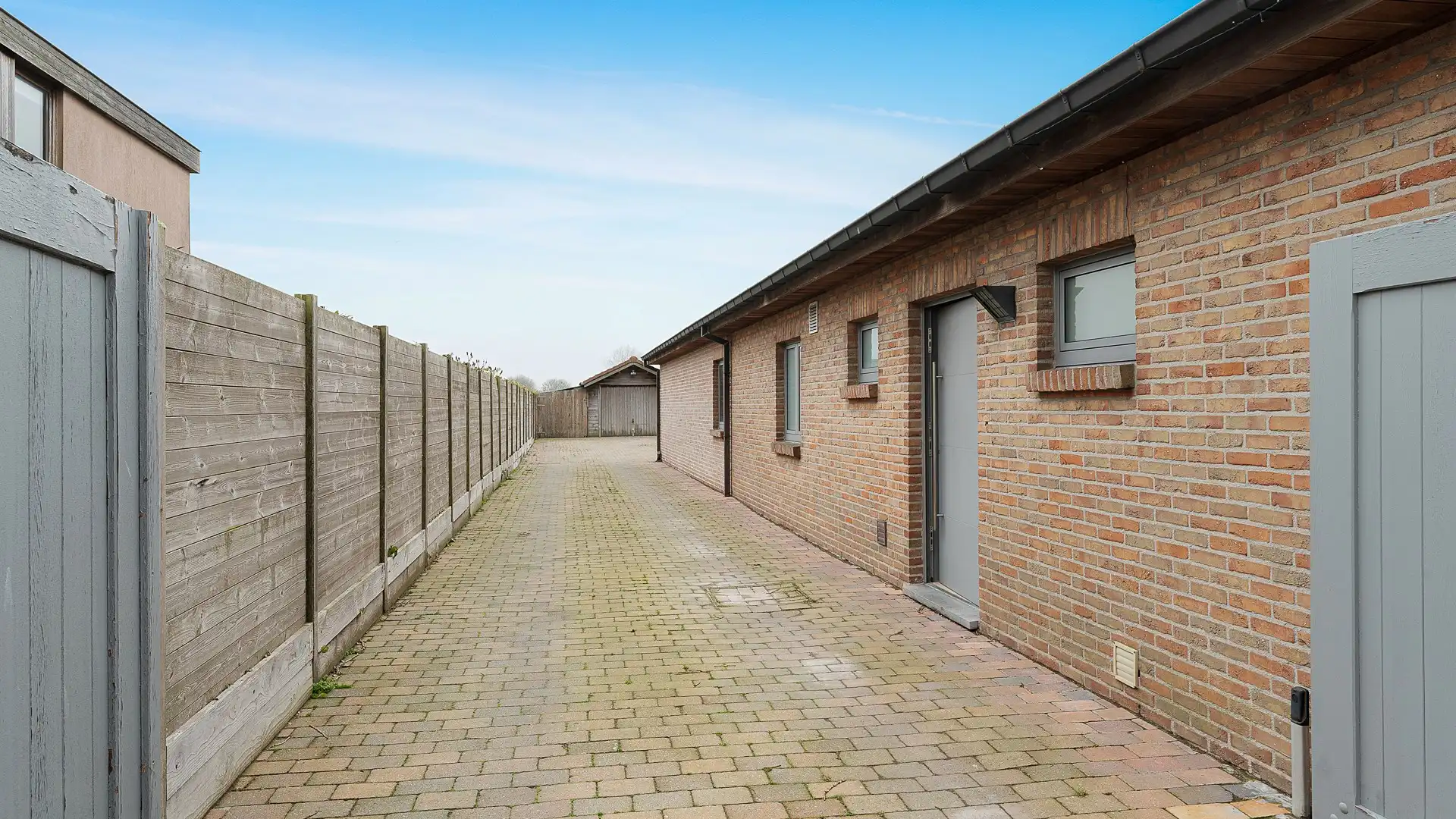 Alleenstaande bungalow met vergund zwembad te Lissewege foto 23