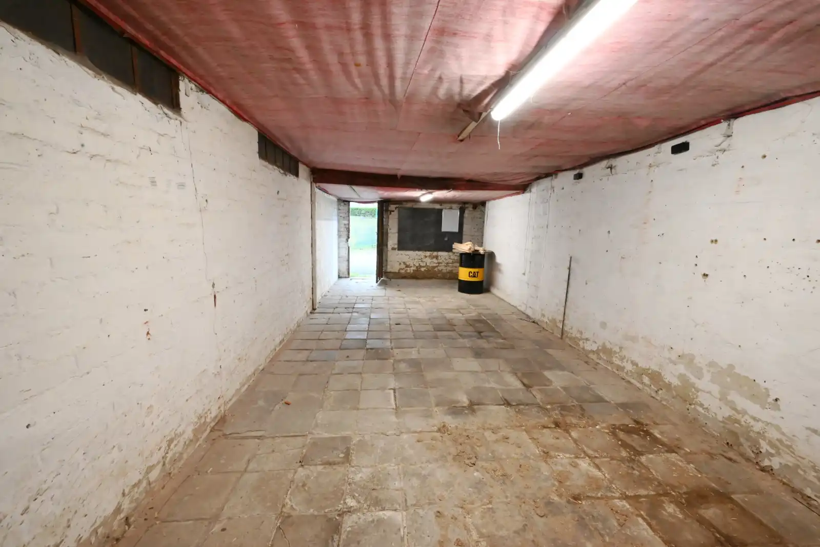 Woning met 3 slaapkamers en 3 garages foto 18