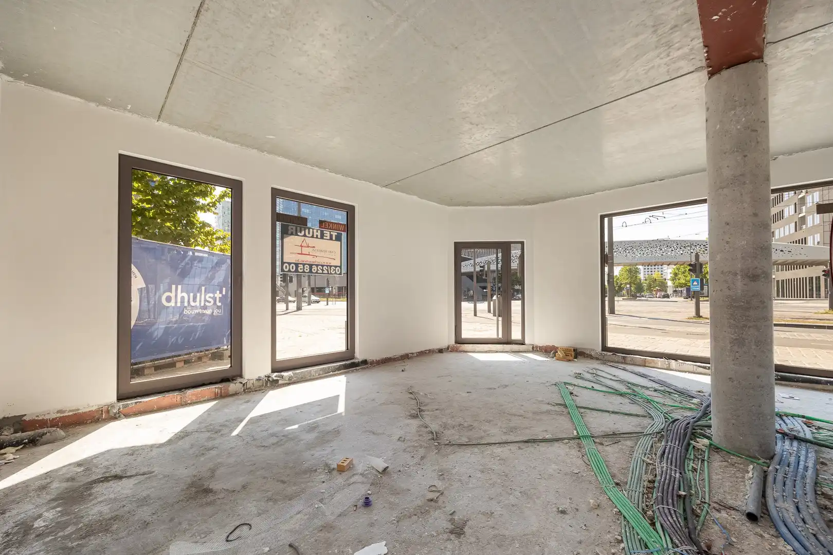 COMMERCIEEL GELIJKVLOERS foto 2