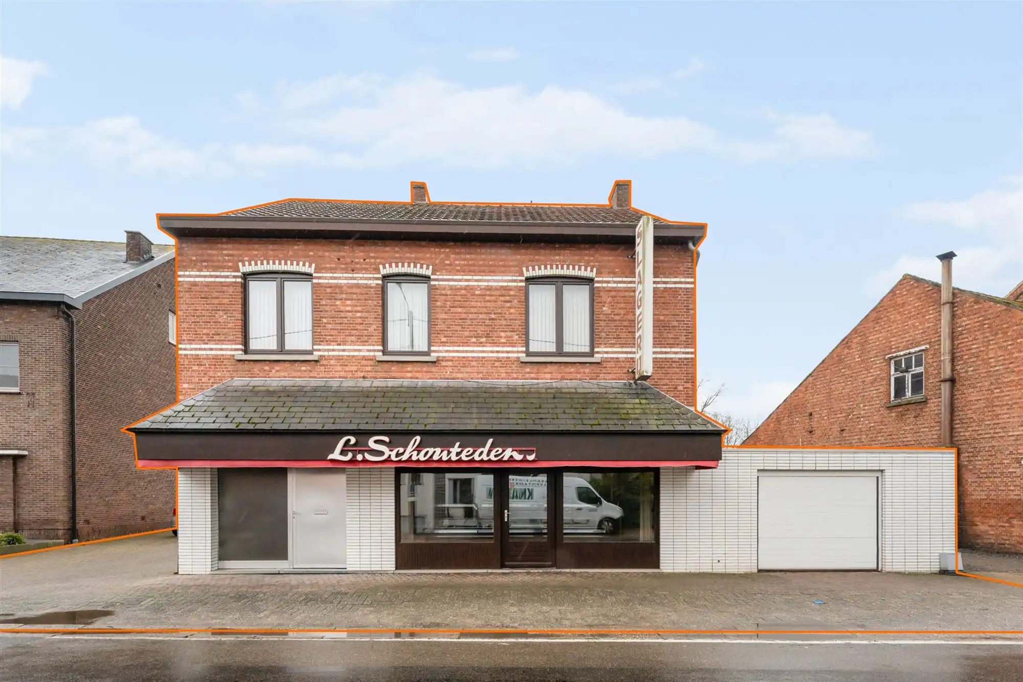 Hoofdfoto van de publicatie: RUIME WONING MET 6 SLAAPKAMERS VLAK BIJ KOERSEL CENTRUM