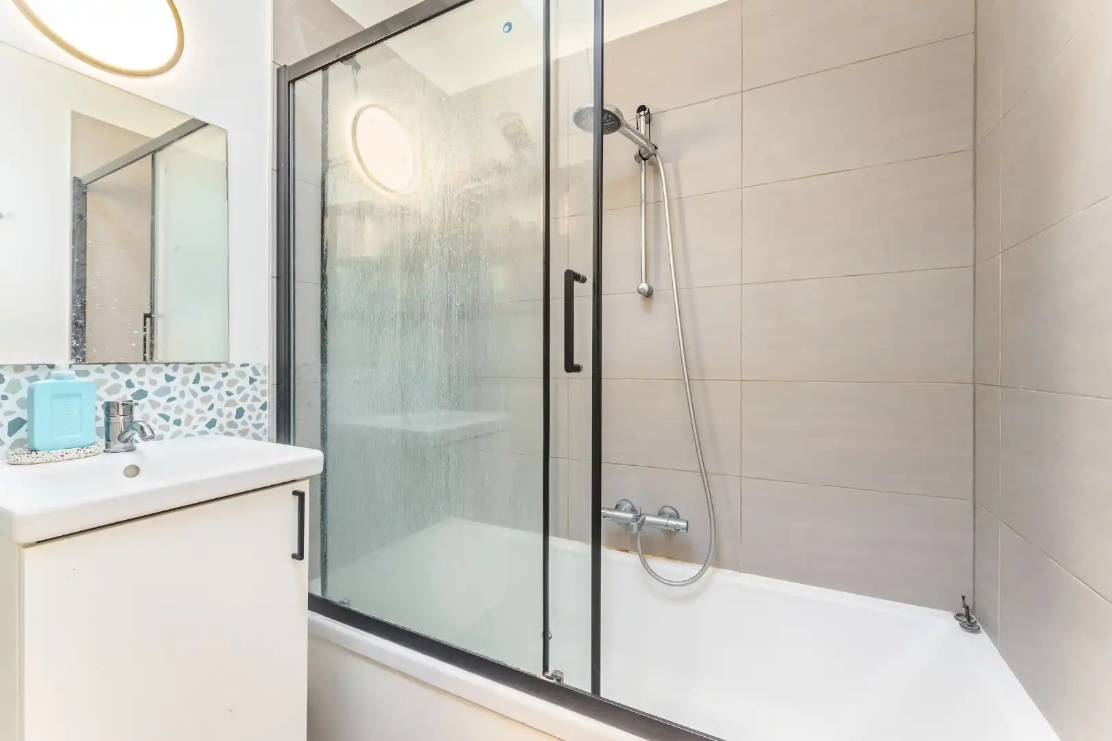 Charmante ruime woning met aangename tuinzone foto 11