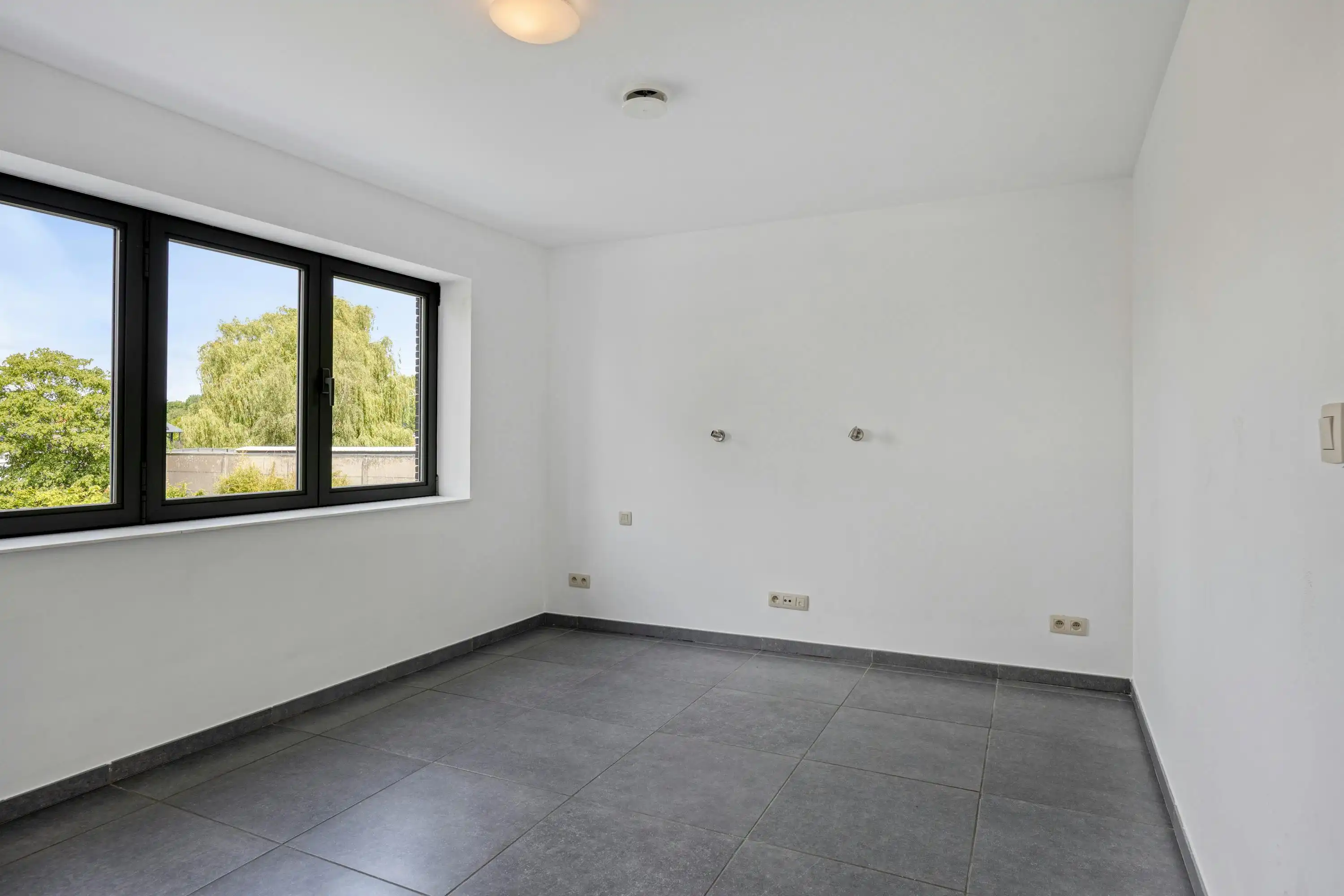 Energiezuinig huis met 4 slaapkamers en magazijn in Boom foto 15