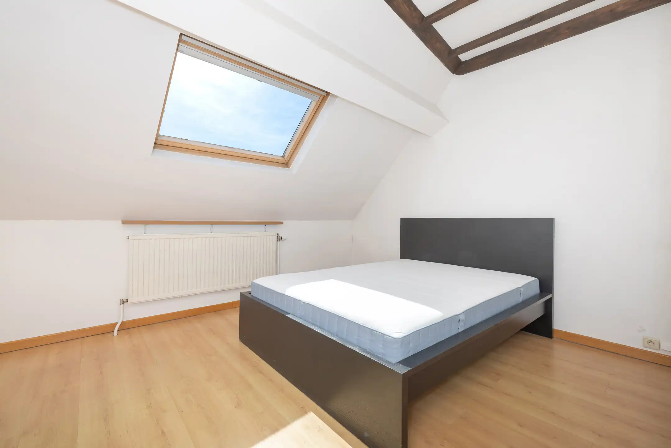 Veelzijdige woning met 7 slaapkamers foto 24