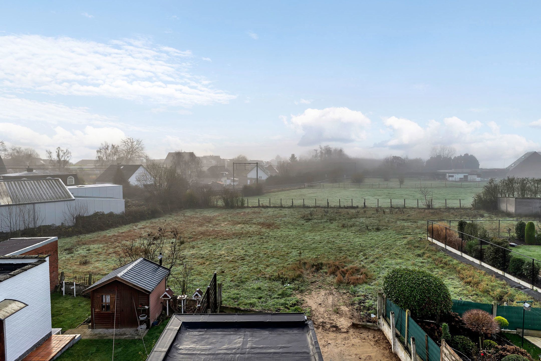 Totaal gerenoveerd appartement met 2 slpks en garage foto 15