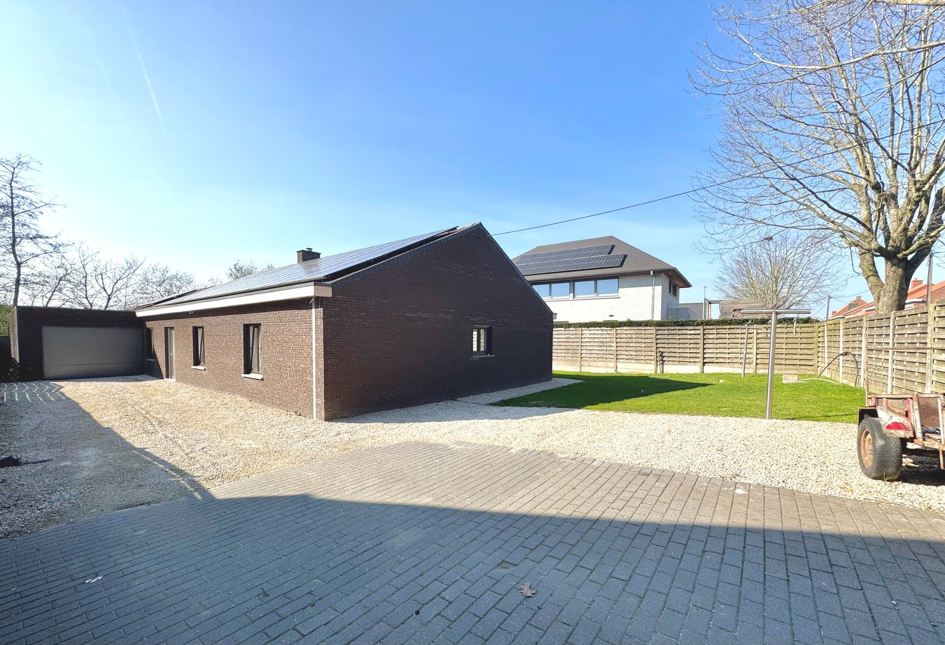 VRIJSTAANDE ENERGIEZUINIGE WONING MET GROTE GARAGE - 836 M² foto 30