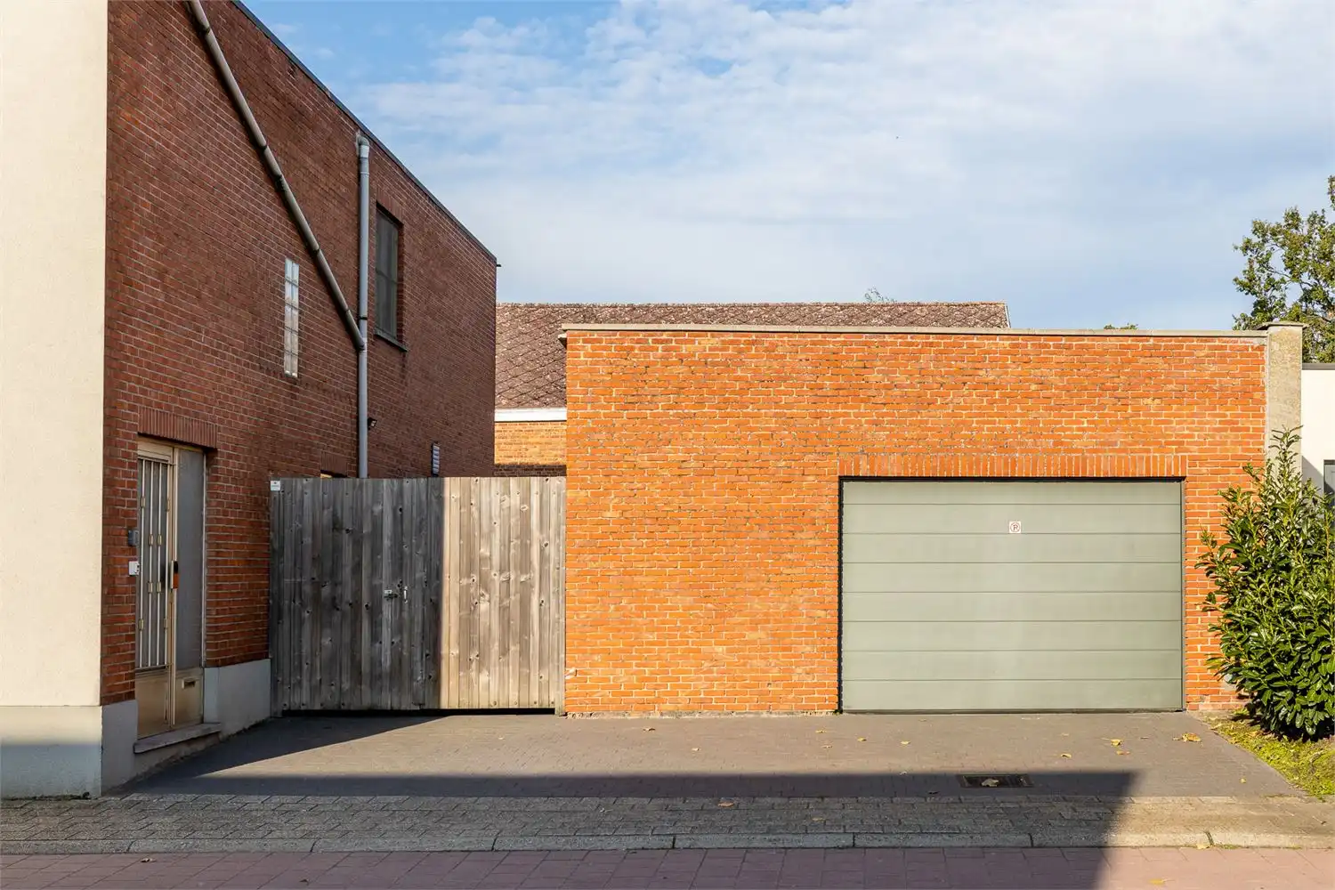 Handelspand met woonst en app. op toplocatie te Putte foto 19