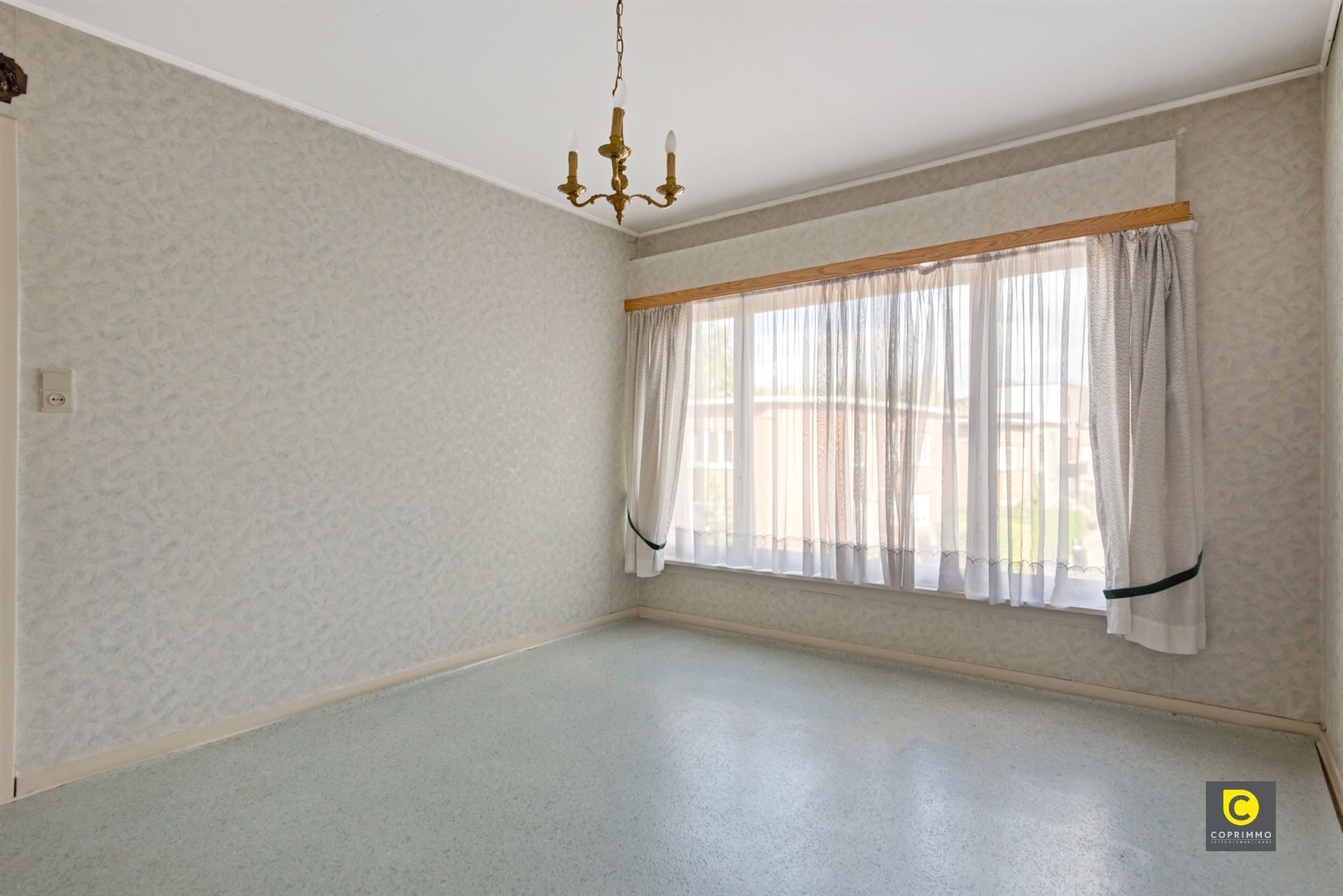 Te renoveren 4 slpks woning met tuin! foto 6