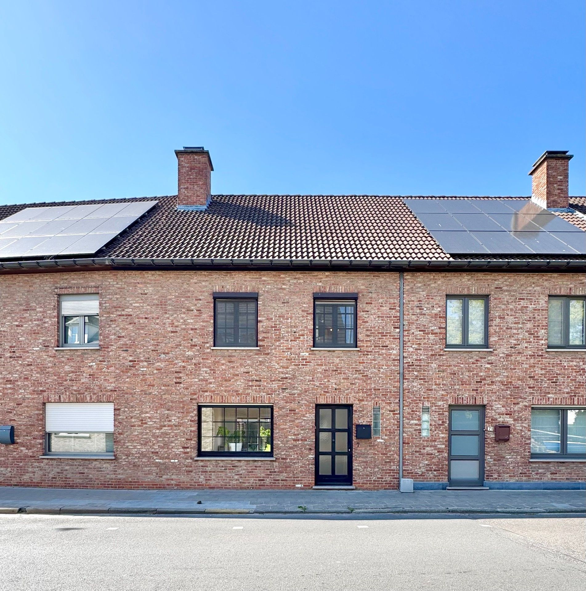 INSTAPKLARE WONING MET 3 SLPKS, TUIN & DUBBELE GARAGE foto 29
