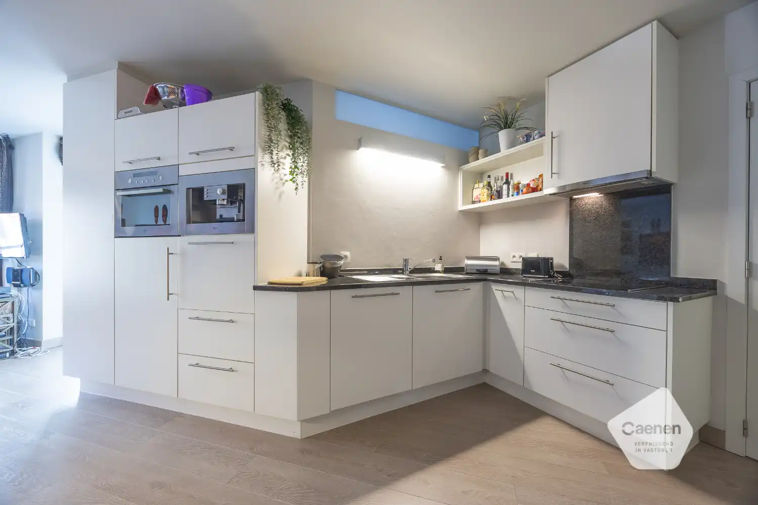 Lichtrijk appartement met zijdelings zicht op de haven in hartje Oostende foto 12