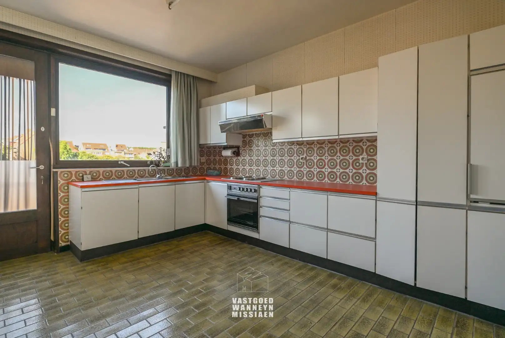Ruime bel-étage woning met 3 slpk, tuin en dubbele garage in Heist-aan-Zee foto 7