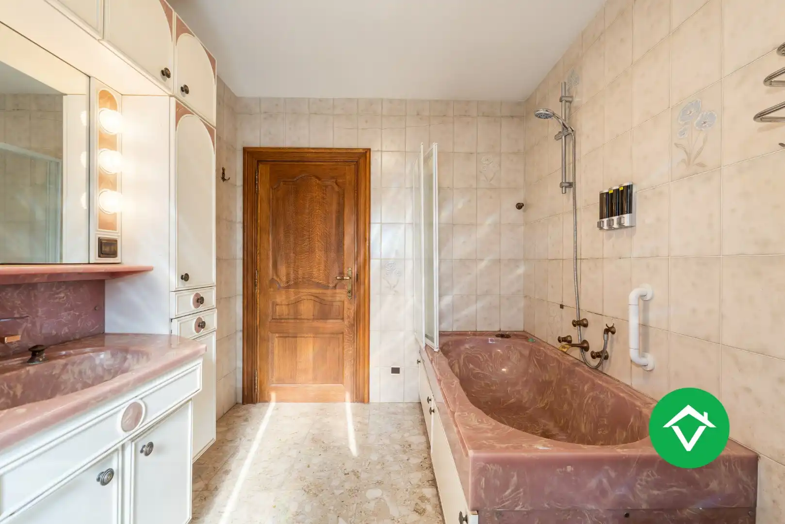 Zeer ruime en instapklare woning met veel mogelijkheden te Eernegem foto 20