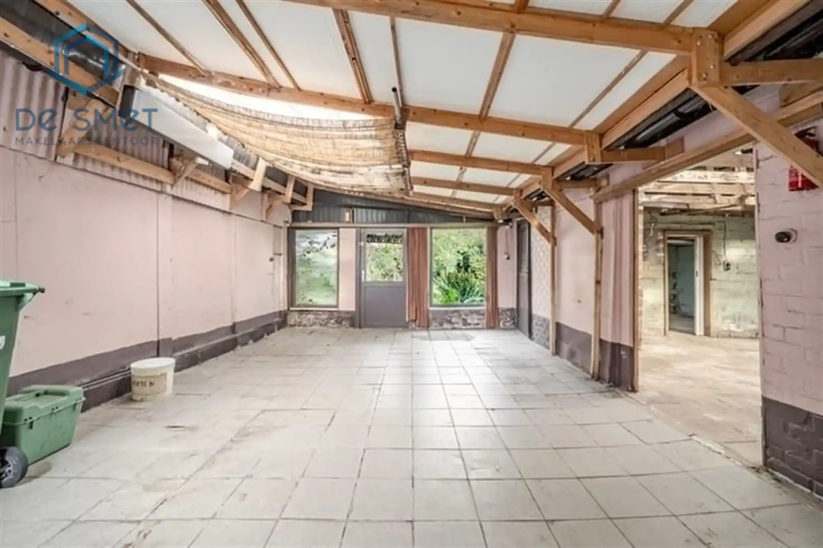 Te renoveren woning met 5 slaapkamers, garage en ruime tuin in het landelijke Viane foto 13